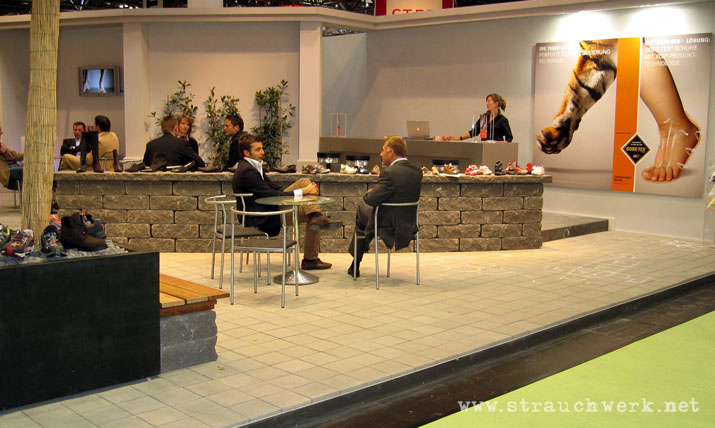 landschaftsarchitekt-strauchwerk-messestand-gore-tex-duesseldorf-03