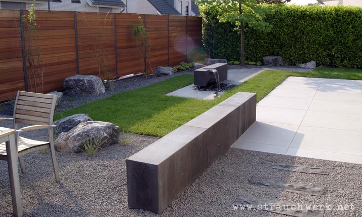 landschaftsarchitektstrauchwerkmettmanngartenwasserobjekt02
