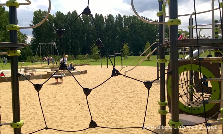 landschaftsarchitekt-strauchwerk-monheim-landschaftspark-rheinbogen-04