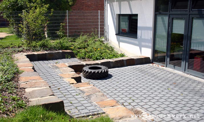 landschaftsarchitekt-strauchwerk-neuss-leoschule-05