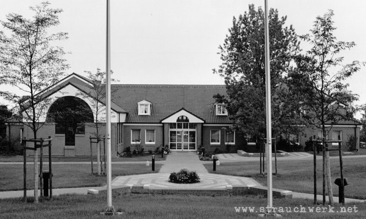 landschaftsarchitekt-strauchwerk-solingen-altenwohnheim-schuetzenstraße-01