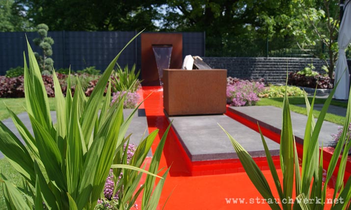 landschaftsarchitekt-strauchwerk-wesseling-garten-farbakzente-01